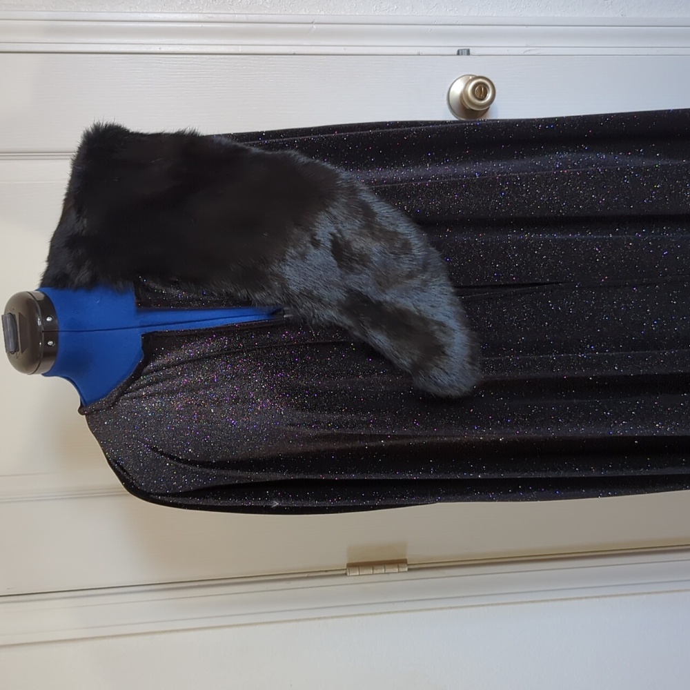 Black Sparkle Cape/Cloak Rabbit Collar Renaissance - Picture 3 of 8